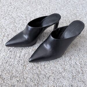 Vince Camuto Black Pointed-Toe Mules